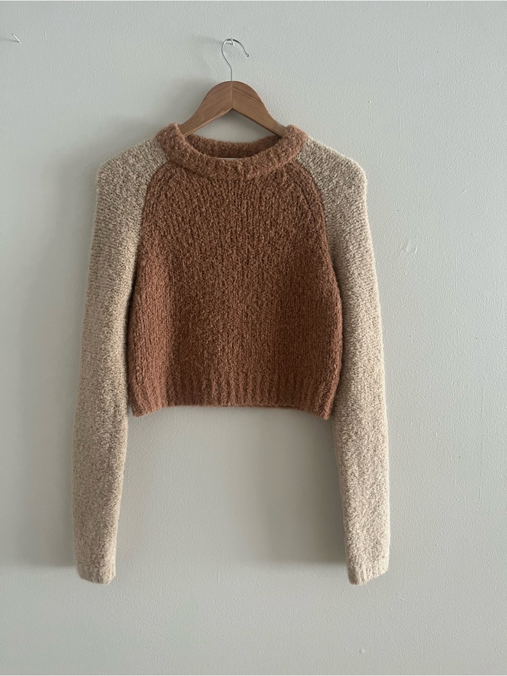 Aritzia / Wilfred Two-Tone Bouclé Crew Sweater in Brown & Cream